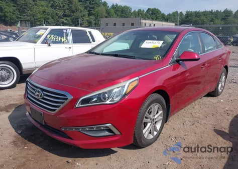 2015 Hyundai Sonata Se z USA, uszkodzony, nr VIN 5NPE24AF2FH212467